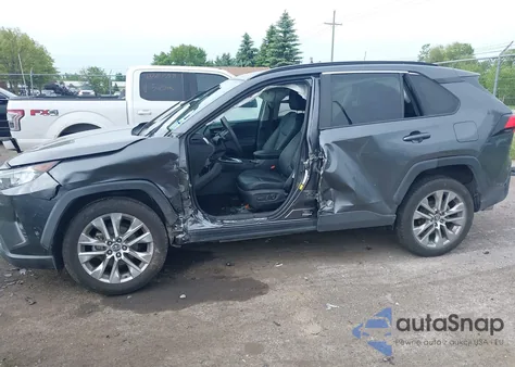 2021 Toyota Rav4 Xle Premium z USA, uszkodzony, nr VIN 2T3C1RFVXMC104175